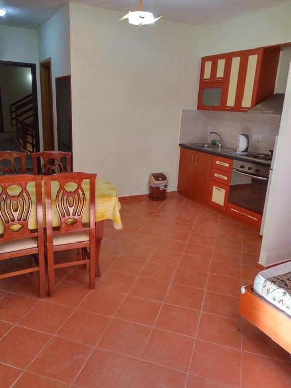 Aldom Apartments دراس المظهر الخارجي الصورة